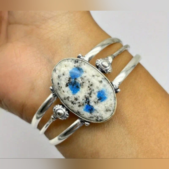 2 For 25$ NEW! Elegant Silver and Blue Stone Bracelet - Picture 1 of 3